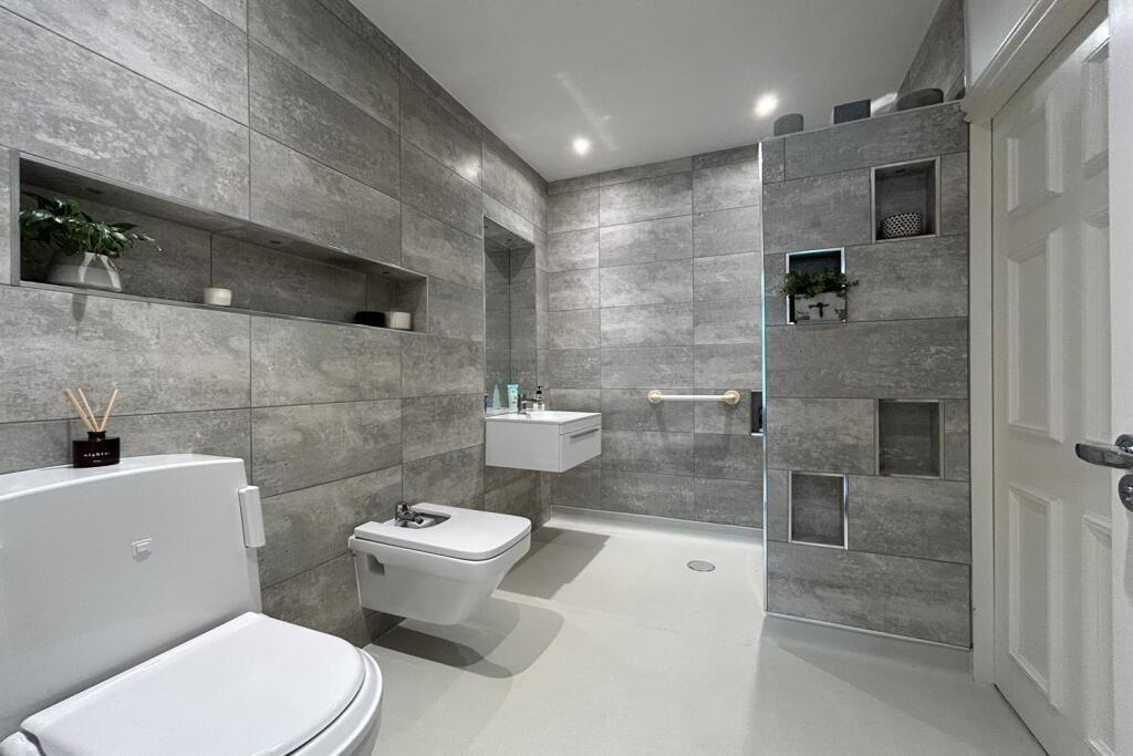 15542_773002_IMG_...