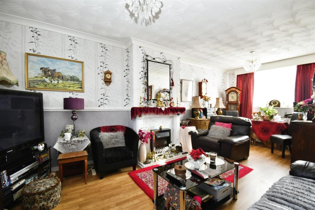 Through Lounge/Dining Room