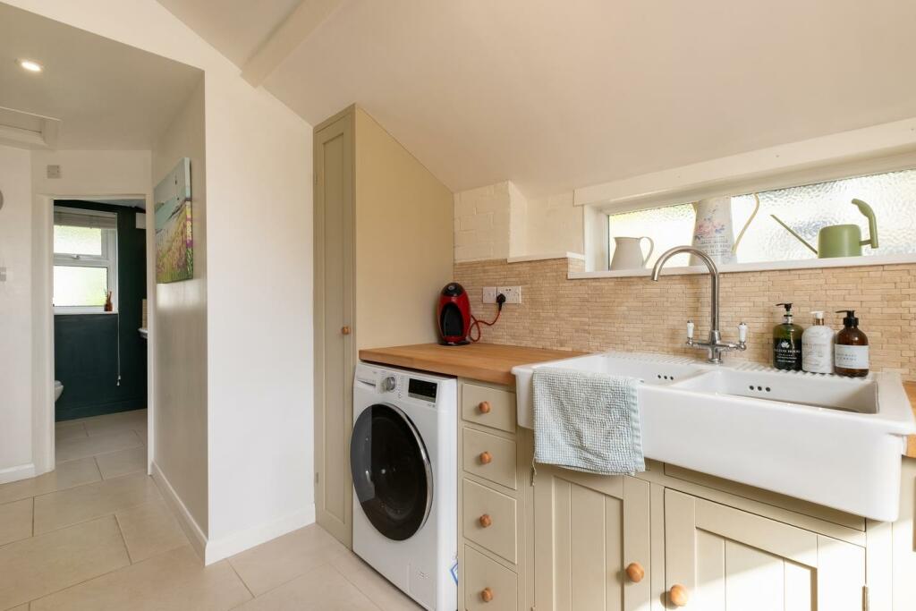 The Copper Coin-23.JPG