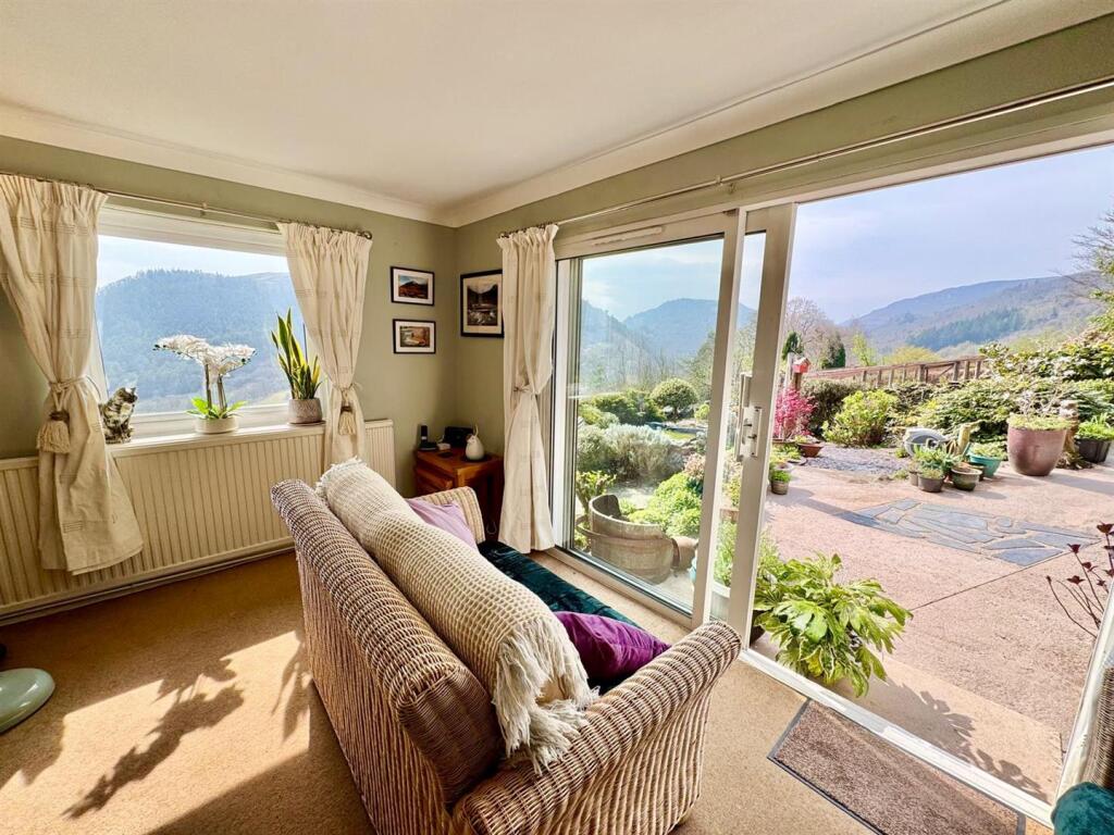 PHOTO-2025-04-07-09-41-02 (4).jpg