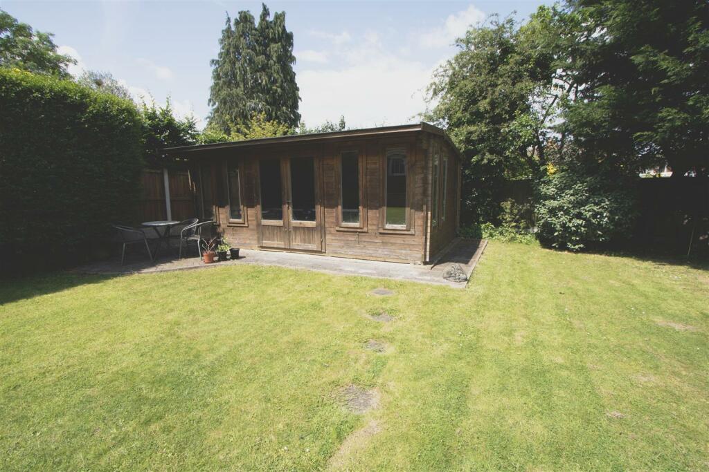 garden room.jpg