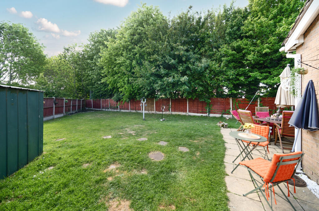 31-682214a33355a-...