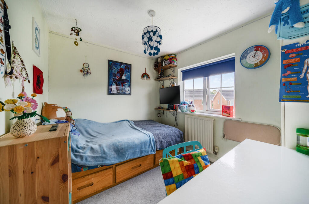 1353084-6-68c815e...