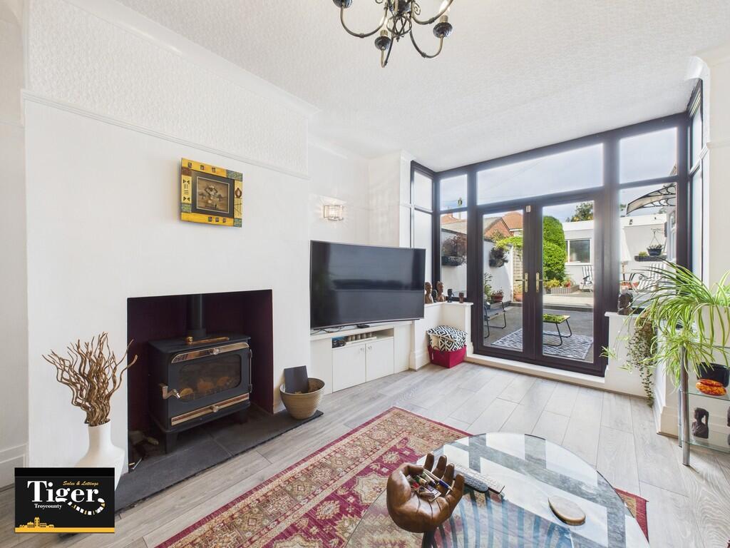 CAM03440G0-PR0415...