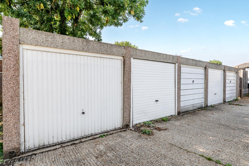 1332569-17-689605...