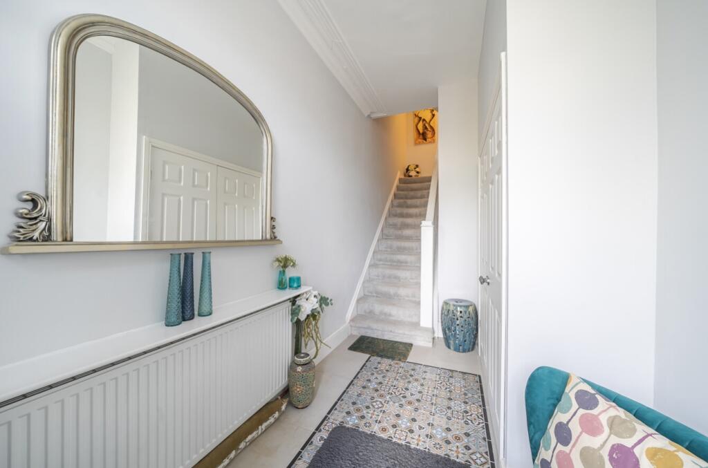 Private entrance hall