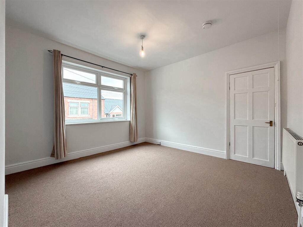 bedroom one .jpeg
