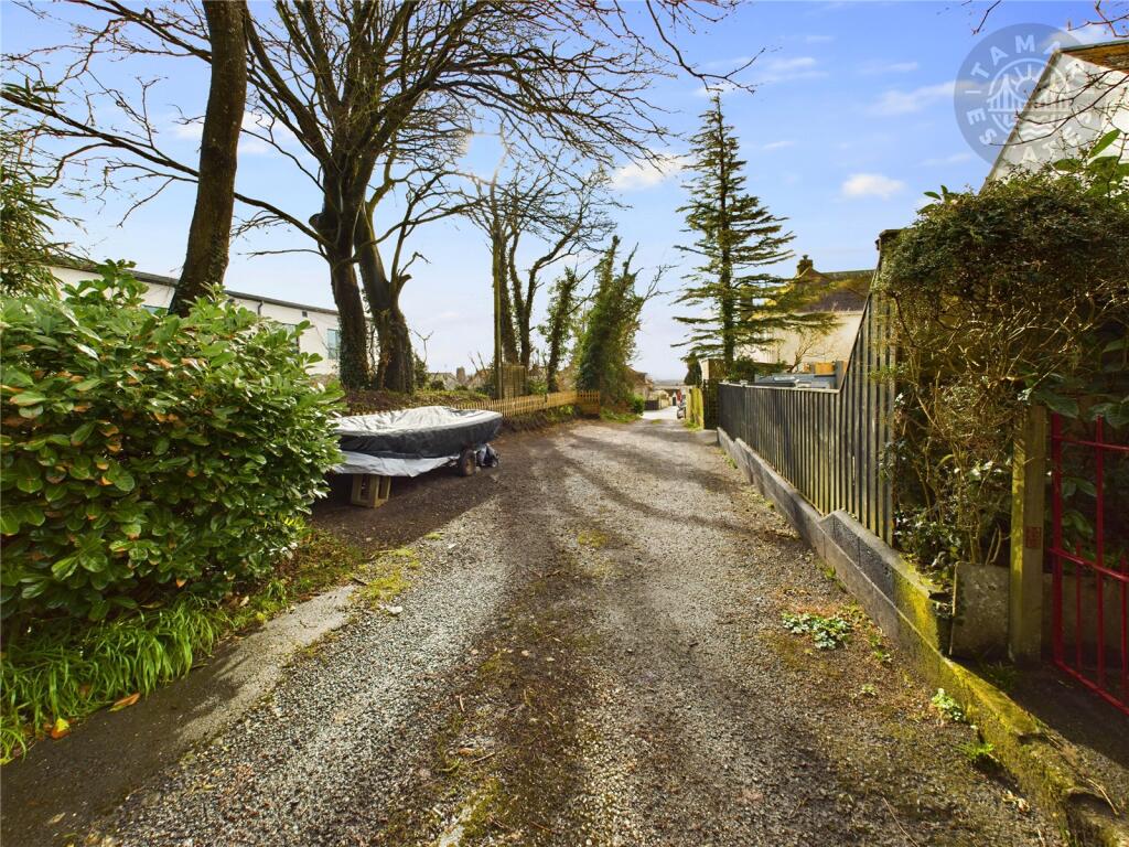Lane &amp; Parking