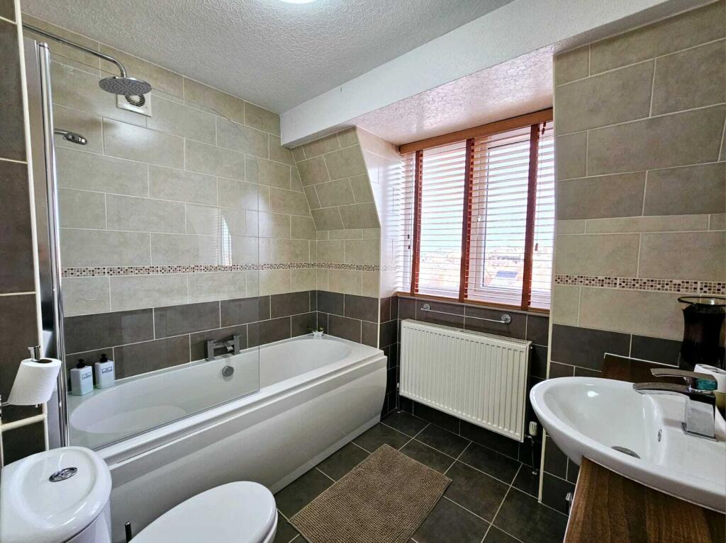 c5c5e493-1205-4e38-929c-300b960fad16