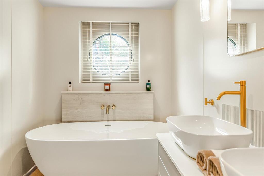 Atlantica__106_Cheyne_Walk_Chelsea__SW10_0DG-34.JP