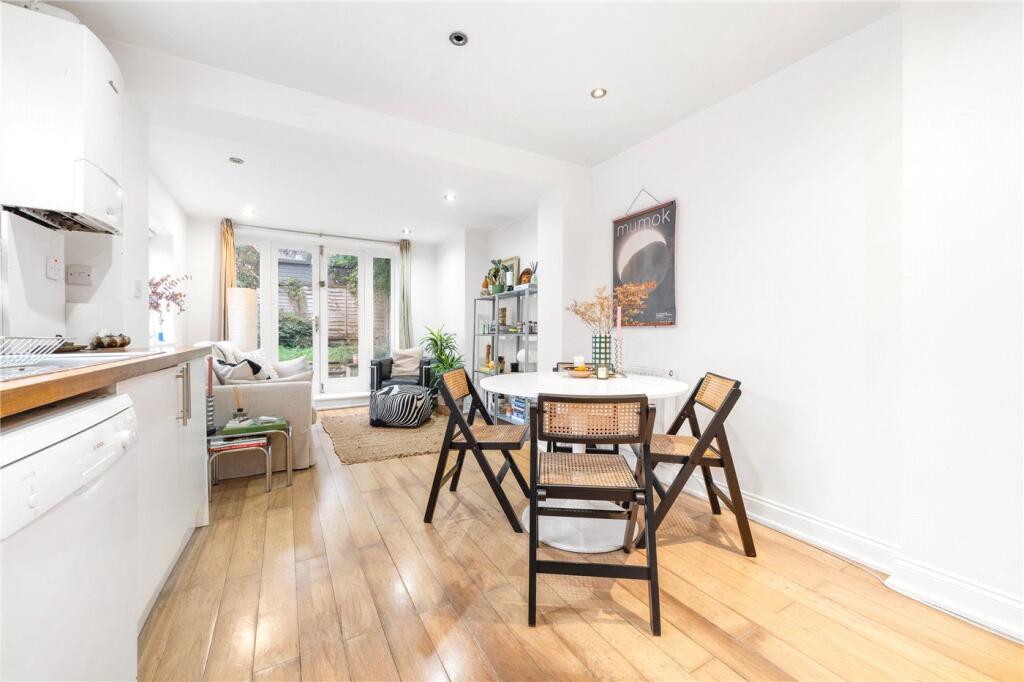 Kitchen/Reception