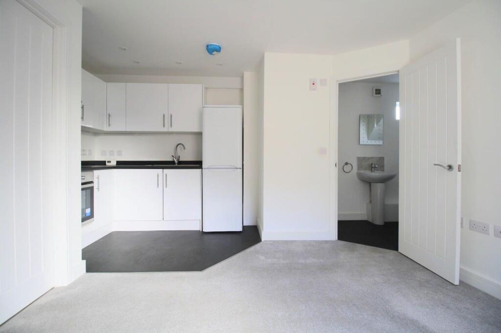 kitchen sitting 2.jpg