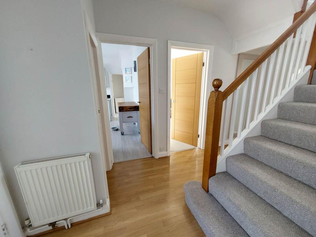 Entrance Hall3