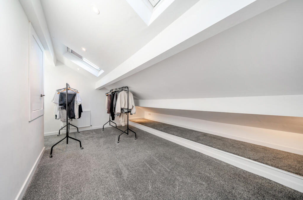 1385257-1-6926df6...