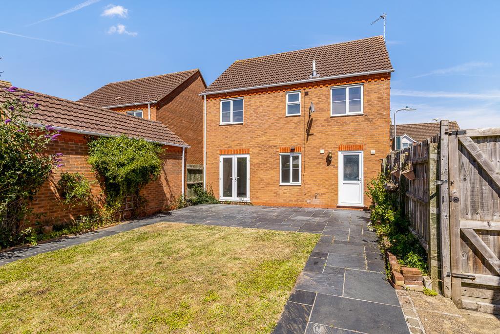 9 Akita Close (Spalding)-11.jpg