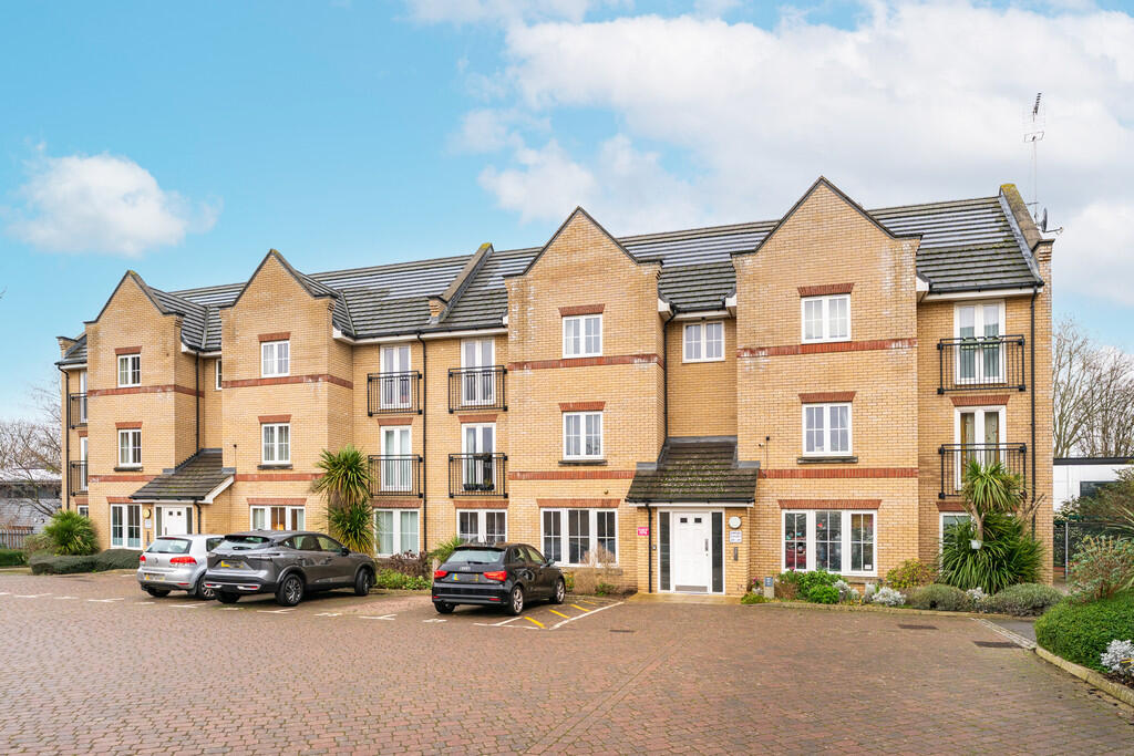 Grebe Court, Cambridge