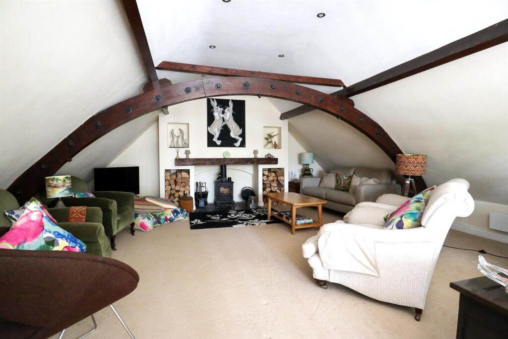 Sitting room.jpg