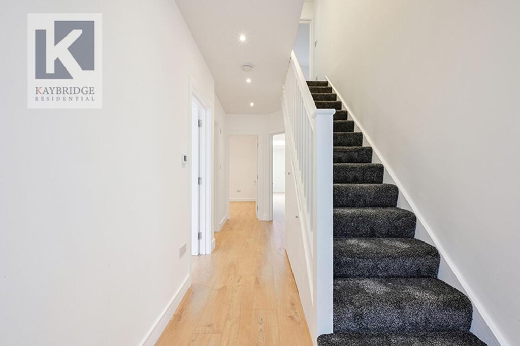 Donnington Road, Worcester Park - KT4 8EN