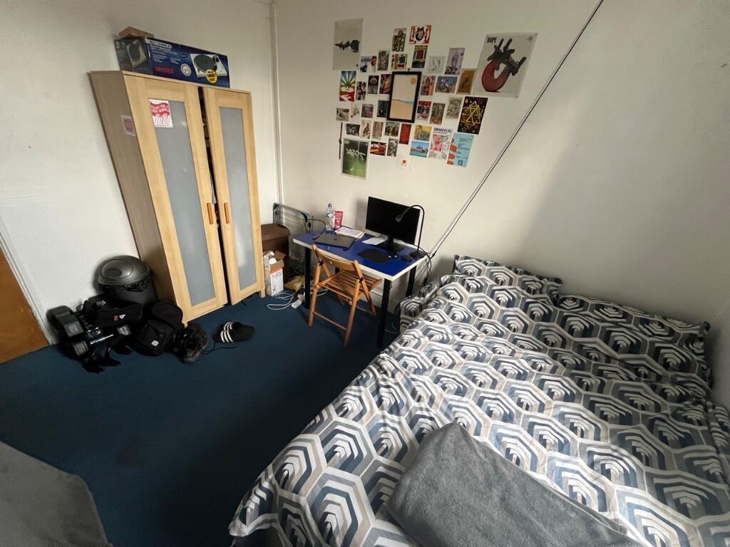 Bedroom 5.jpeg
