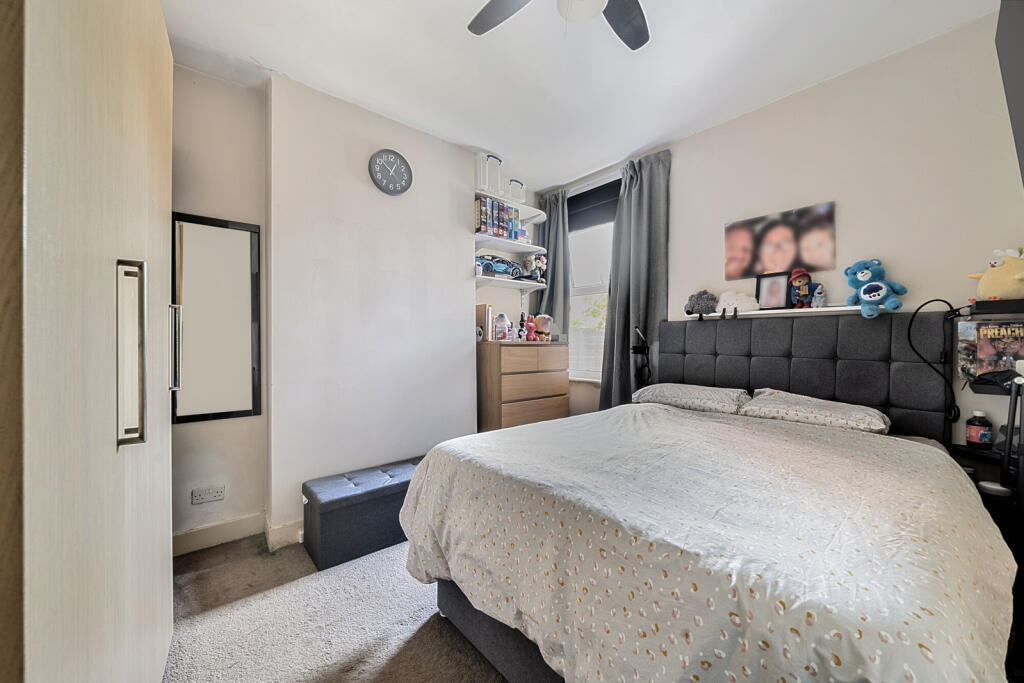 1311408-5-68540af...