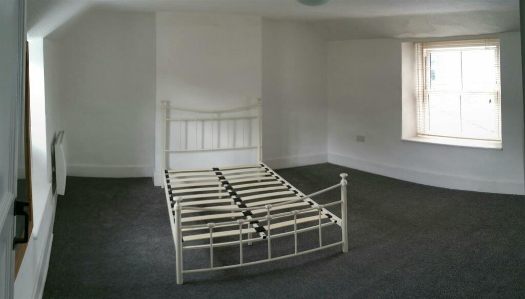Bedroom 2.jpg