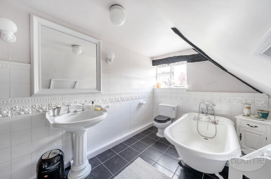 cae61676-5abc-482...