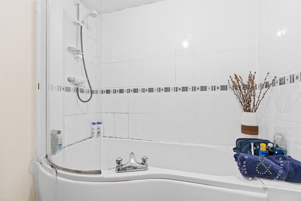 Phoenix Way Heath, Cardiff (3).jpg