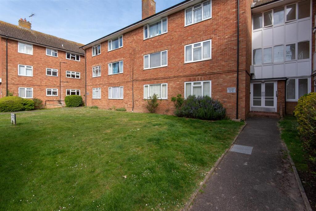 38Meadway-3.jpg