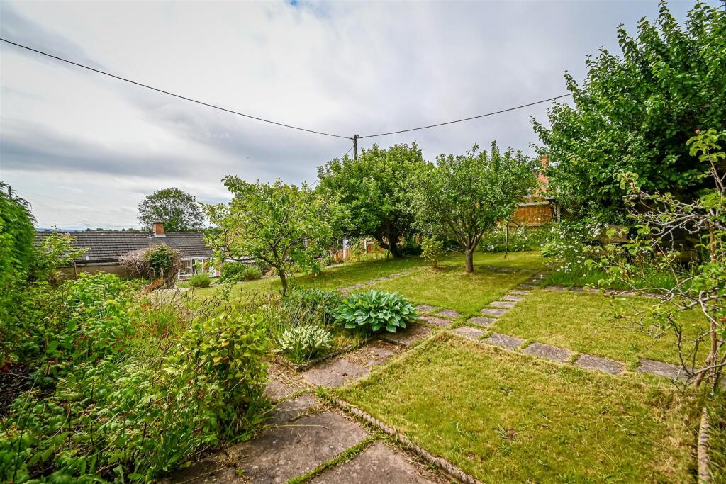 40 Ludlow Road-14.jpg