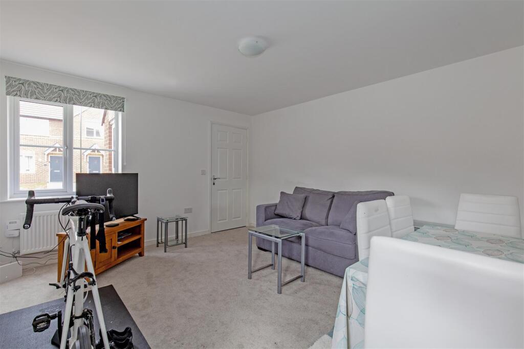 Reception Room-2.jpg