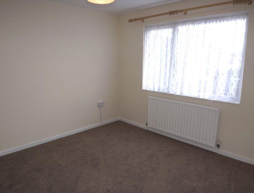 Bedroom 2 (1)
