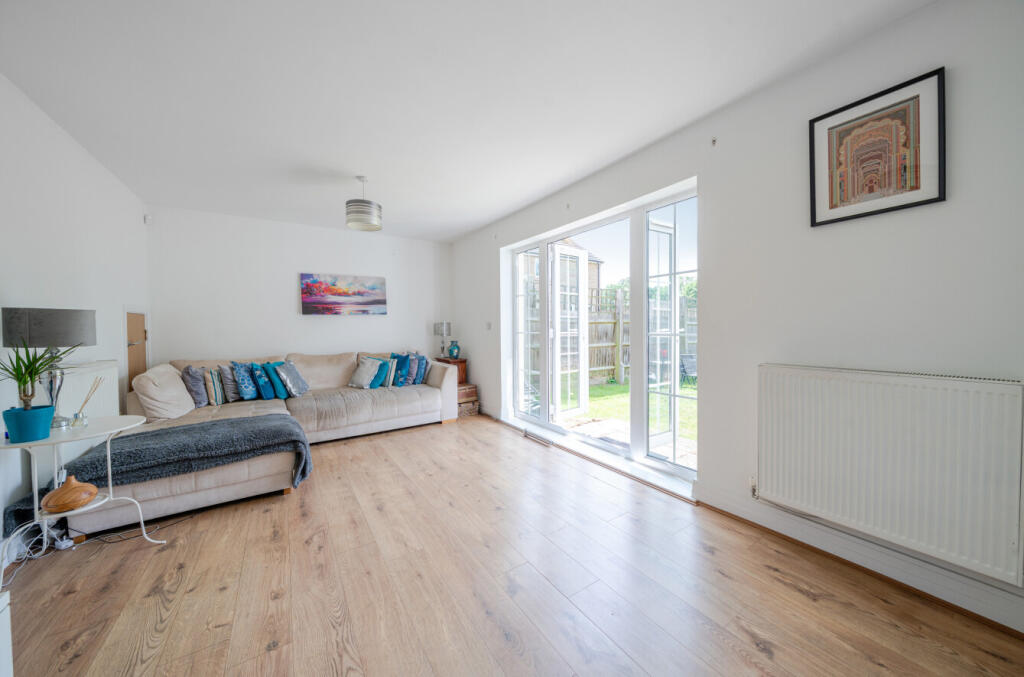 1303973-6-6842e48...