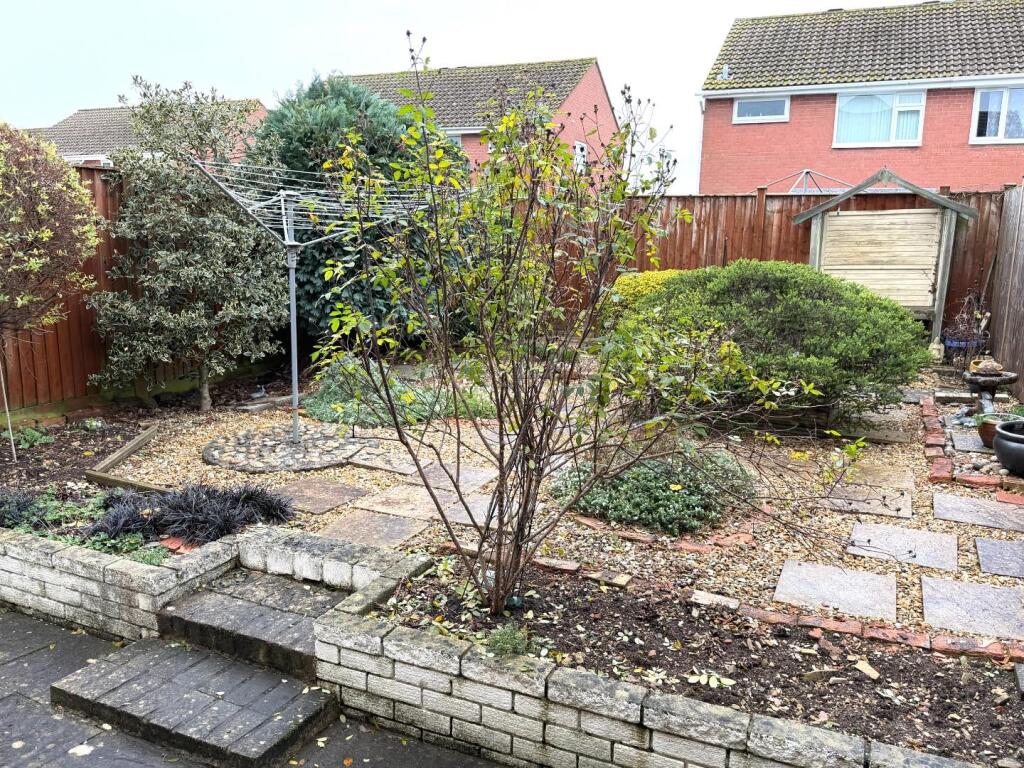 Rear Garden2.JPG