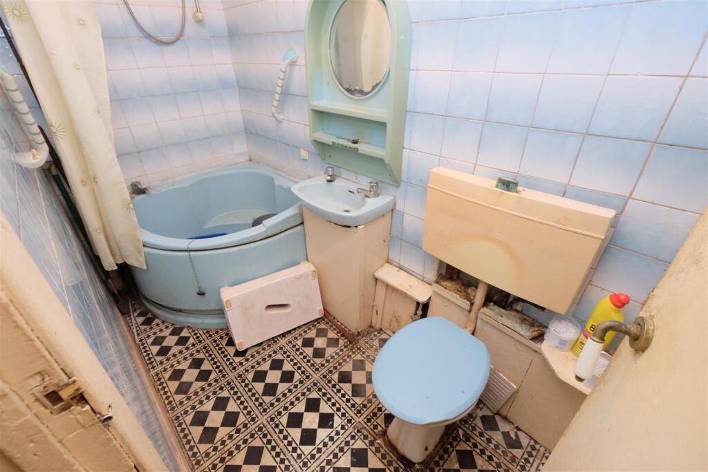 47 Torrington Avenue, Bristol, BS4 1EQ Freehold Se