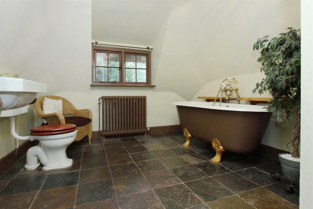 molesey cottage PH118.JPG