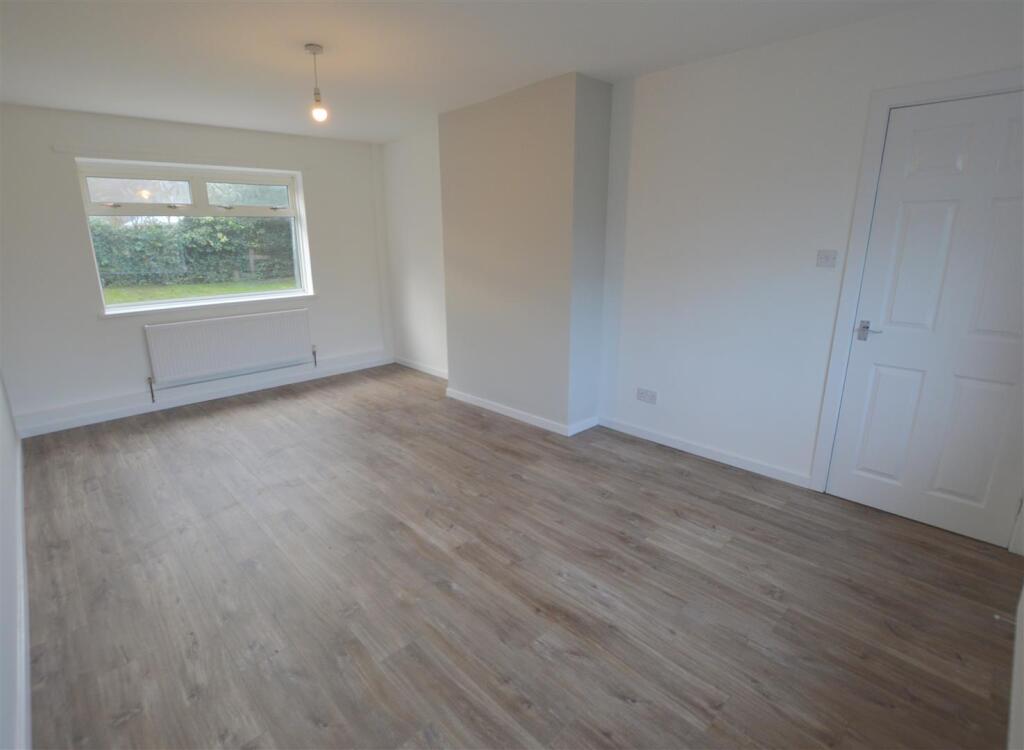 7 Bromford Road Lounge.JPG