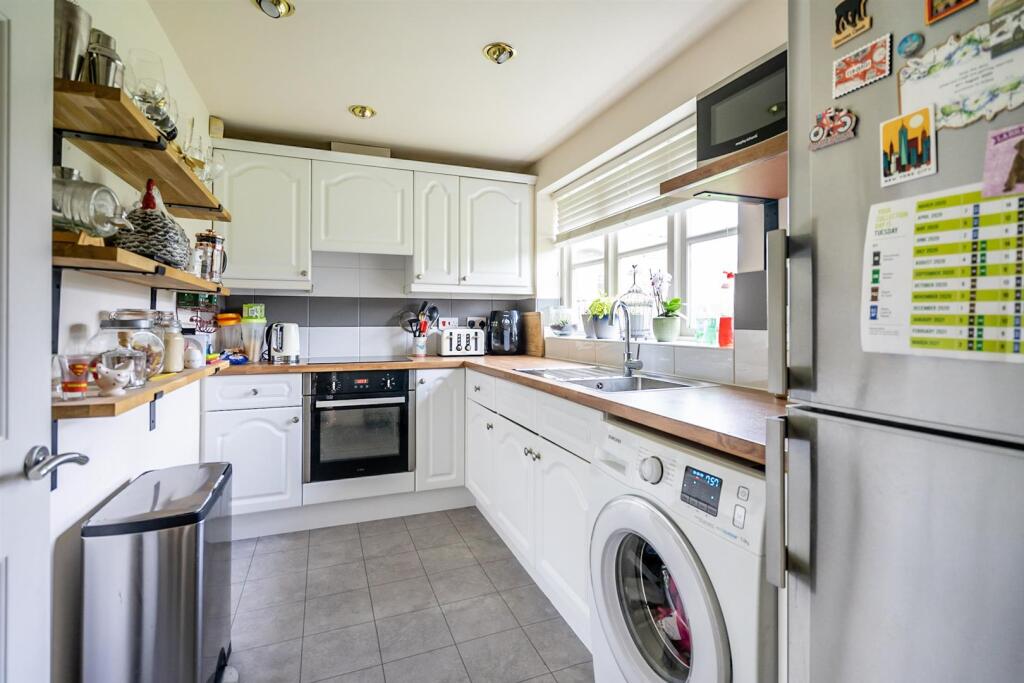 Carr Meadows (17) kitchen.jpg