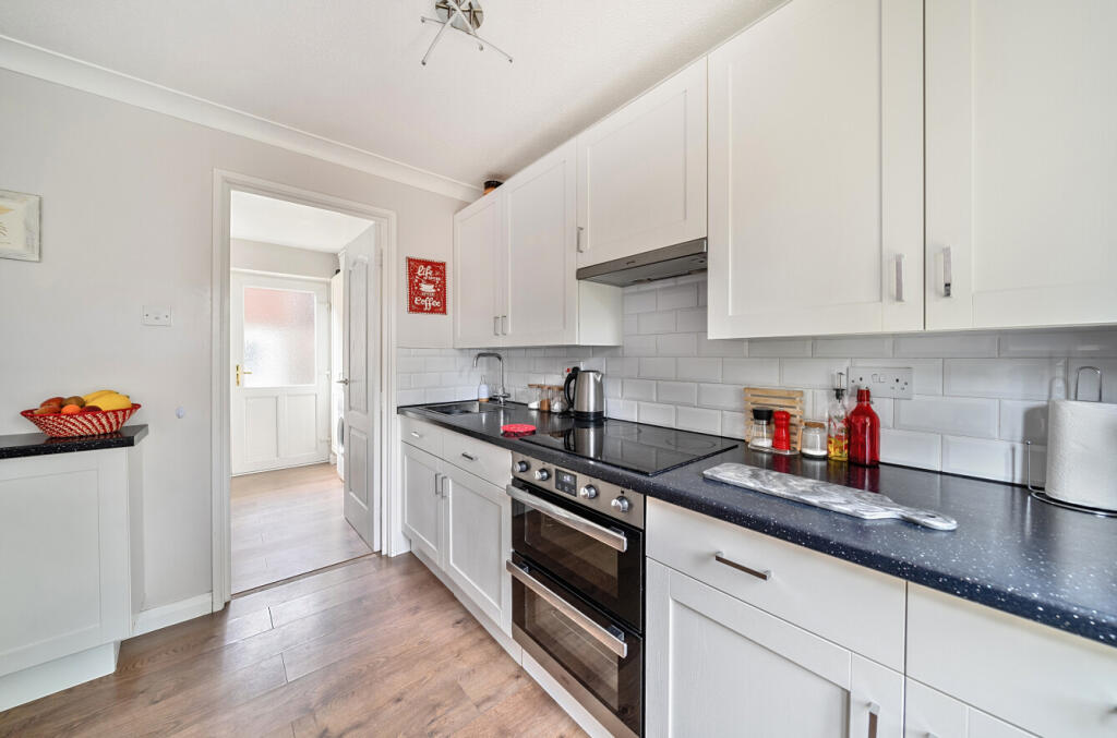 1315278-9-685c1ad...