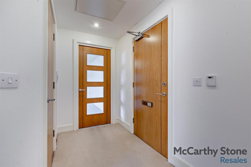 8649678-interior13-800.jpg