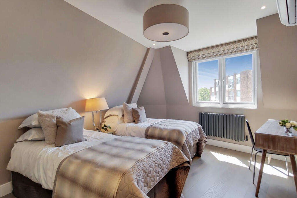 Screenshot 2025-1...