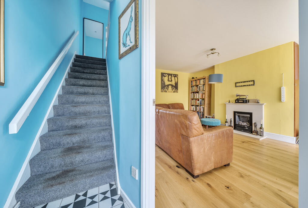 1325581-7-688a594...