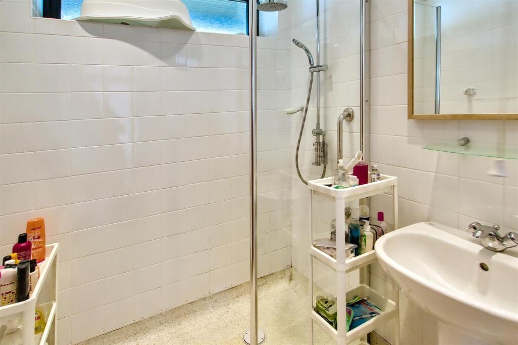 wetroom/shower room