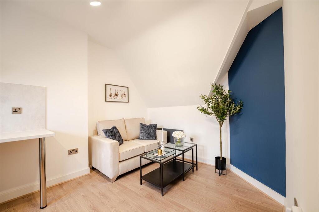 imeldaphoto_CromptonHouse_Flat15-5.jpg