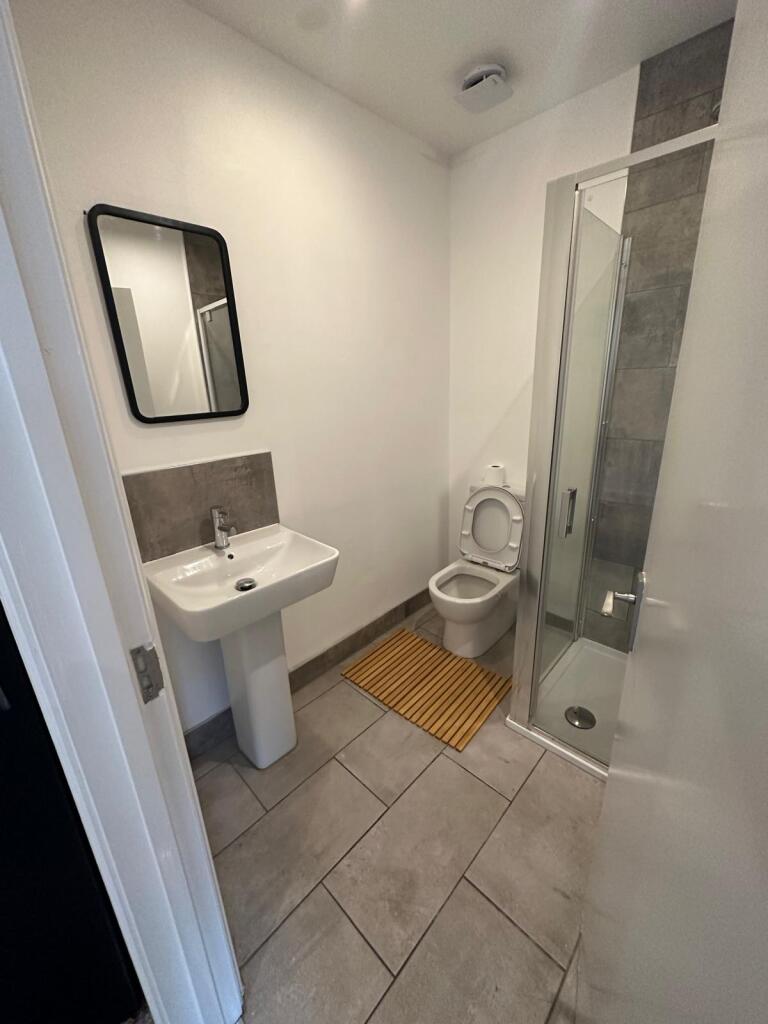 Bedroom 1- En-suite