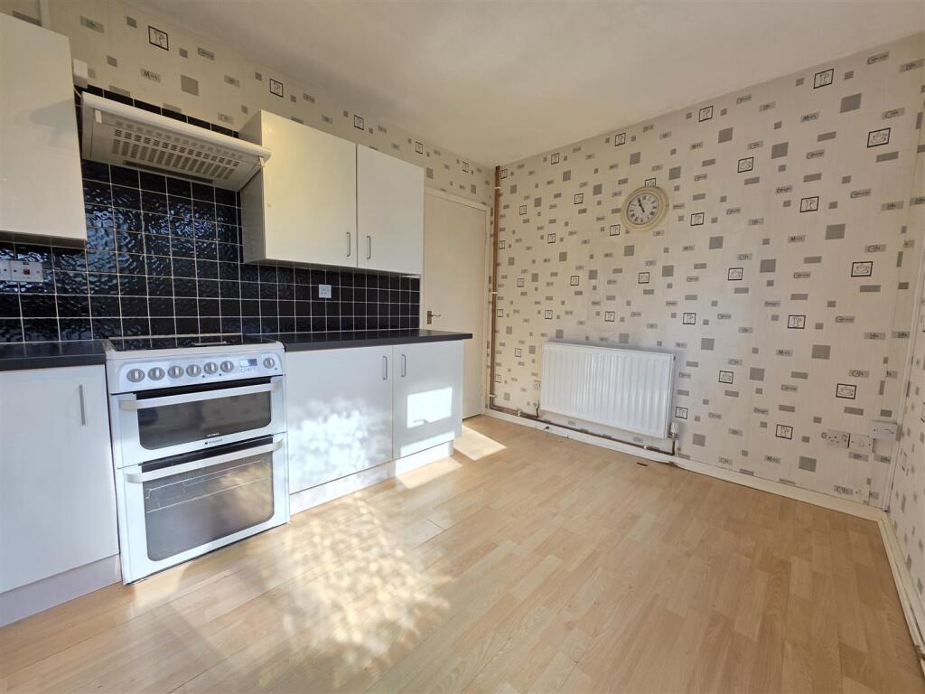 11 Cedar Close, Ashby