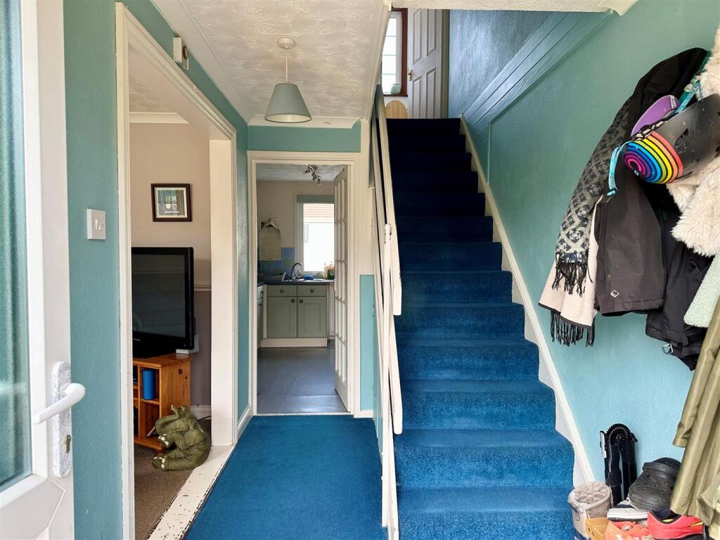 Hallway.jpg