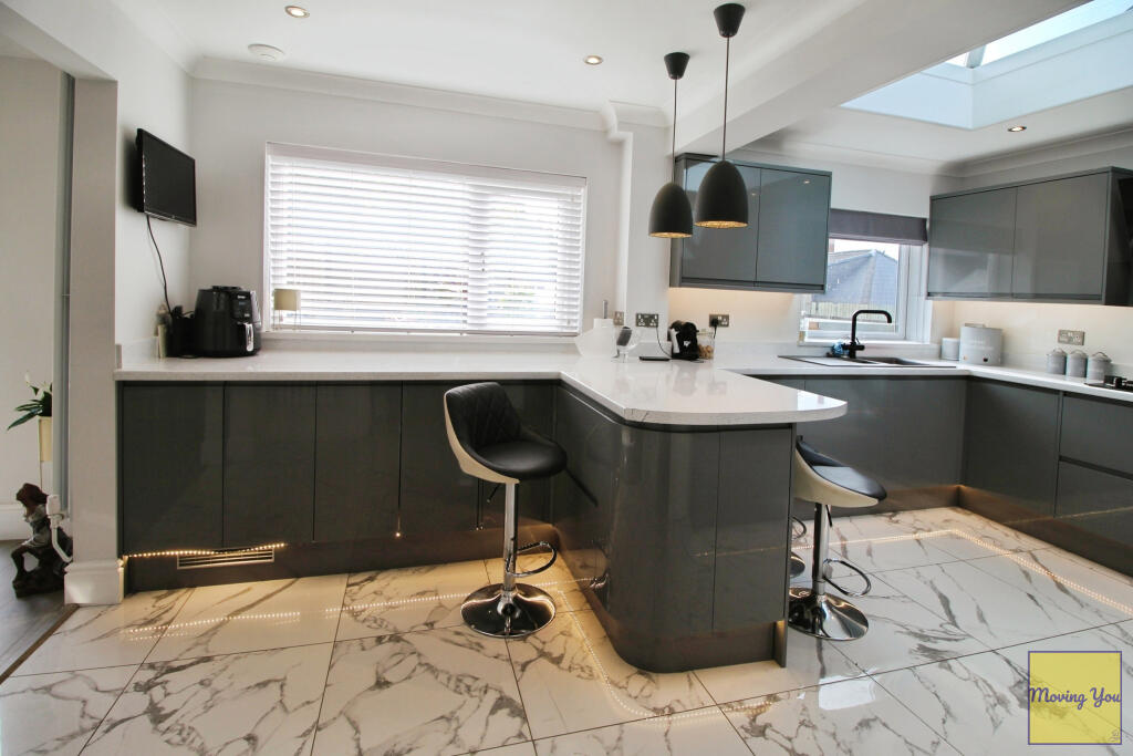 Kitchen Area.JPG