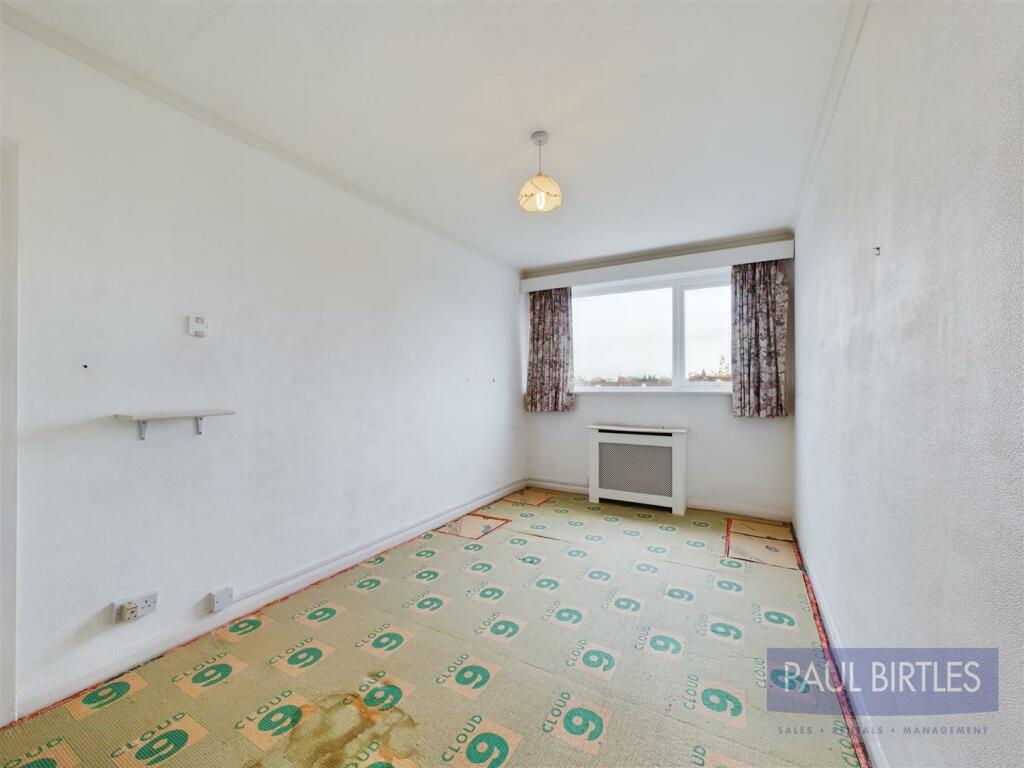 CAM04378G0-PR0027-STILL007.jpg