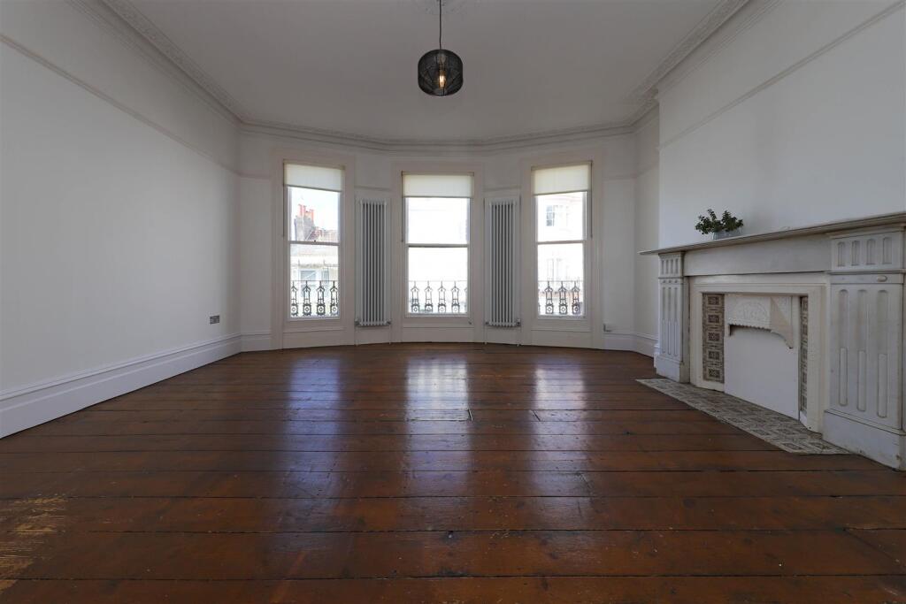 nicholas james norfolk rd living 2.jpg