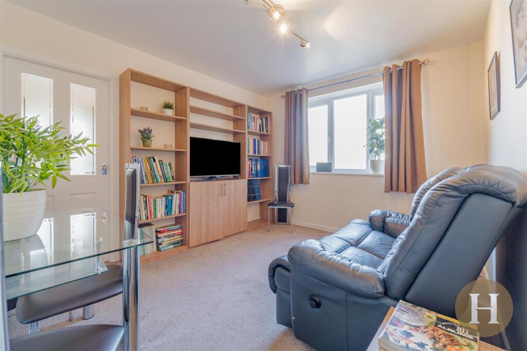 Hadleigh Estate Agents-10.jpg